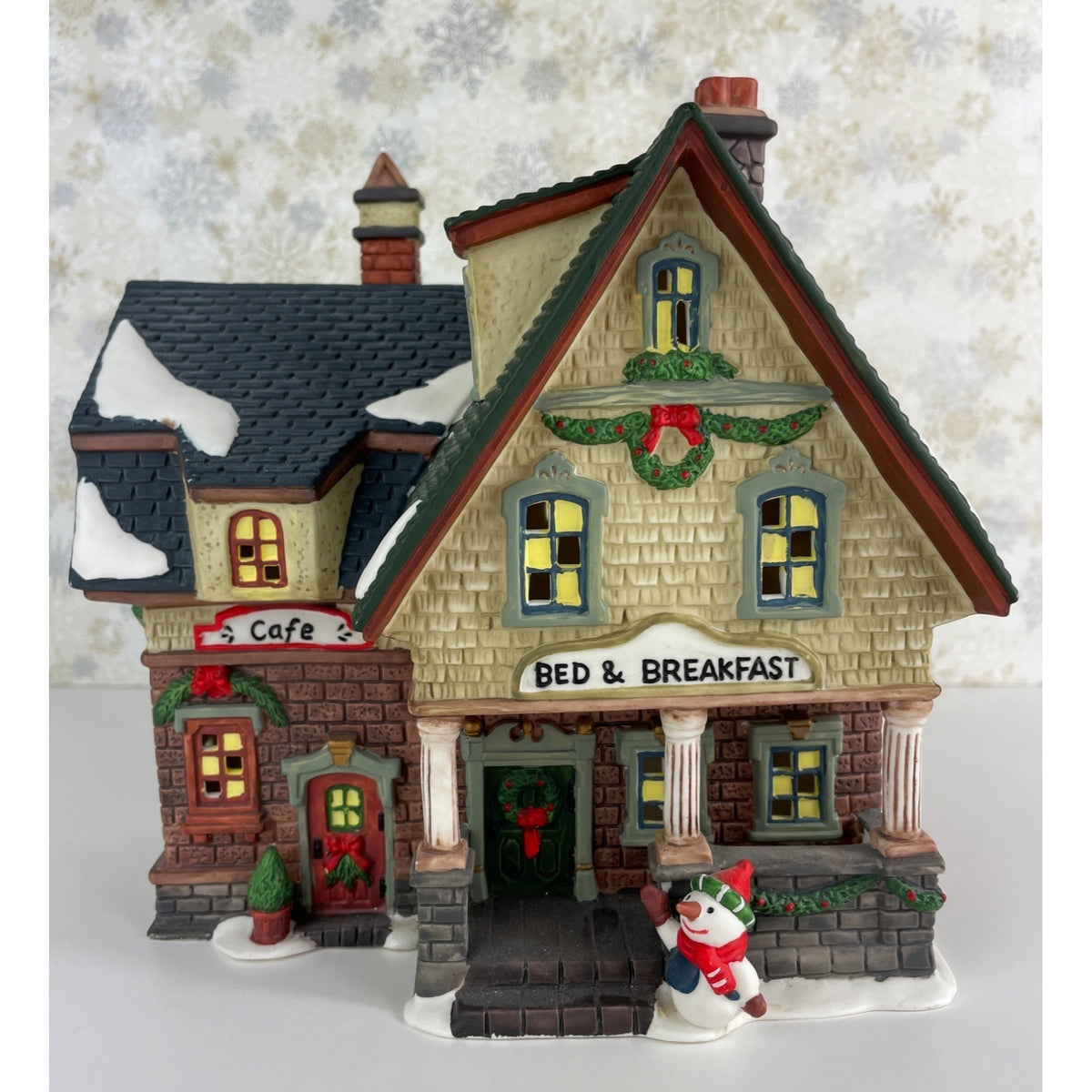 Holiday Time Christmas Village Bed & Breakfast Lighted Porcelain House 