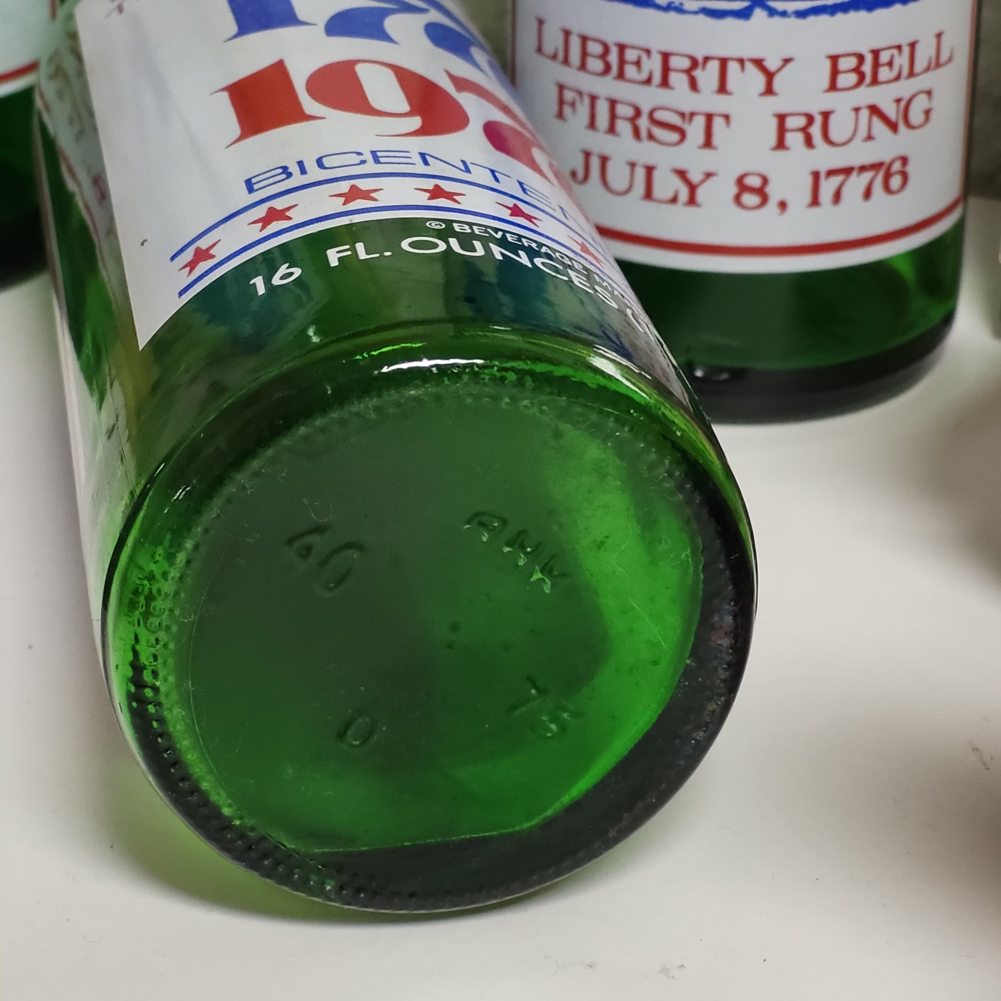 7UP 1776-1976 Bicentennial Embossed Green 16 oz Glass Bottles Flag/Bell 2  No Cap