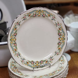 Vintage Crown Ivory Dinner plates, Fine China