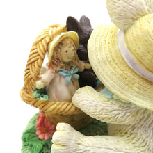 Load image into Gallery viewer, Vntg Cream &amp; Cocoa You Melt My Heart Figurine by Enesco 1992 Easter Decoration