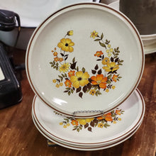 Load image into Gallery viewer, Vintage Casual Elegance Hearthside Chablis 571 Floral Stoneware Dinner Plate