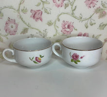 Load image into Gallery viewer, Vintage Demi Tasse Cups Arabia Suomi of Finland Floral Pattern - Set of 2