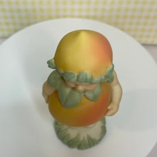 Load image into Gallery viewer, Department 56 In The Garden &quot;You&#39;re A Peach&quot; Figure