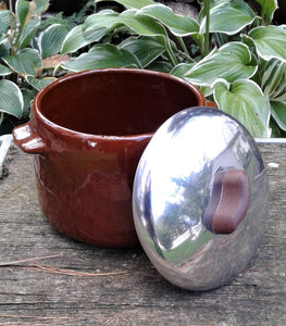 Vintage West Bend Brown Bean/Soup Stoneware Pot - Metal Lid