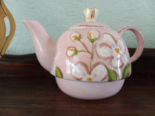 Load image into Gallery viewer, Vintage Apple Blossom Teapot