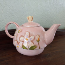 Load image into Gallery viewer, Vintage Apple Blossom Teapot