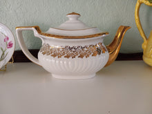 Load image into Gallery viewer, Vintage Georgian Gibsons England Teapot